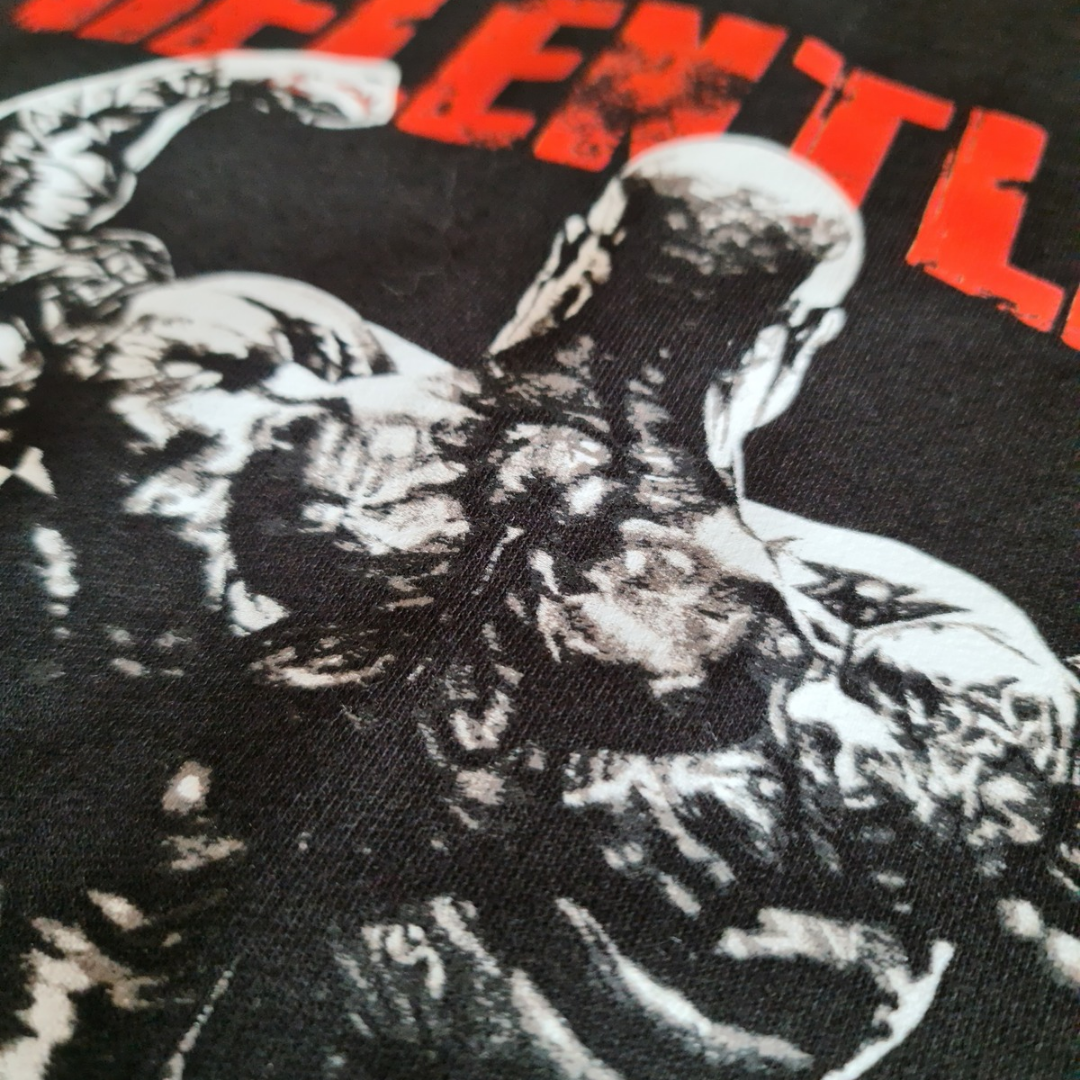 RELENTLESS ZIP HOODIE
