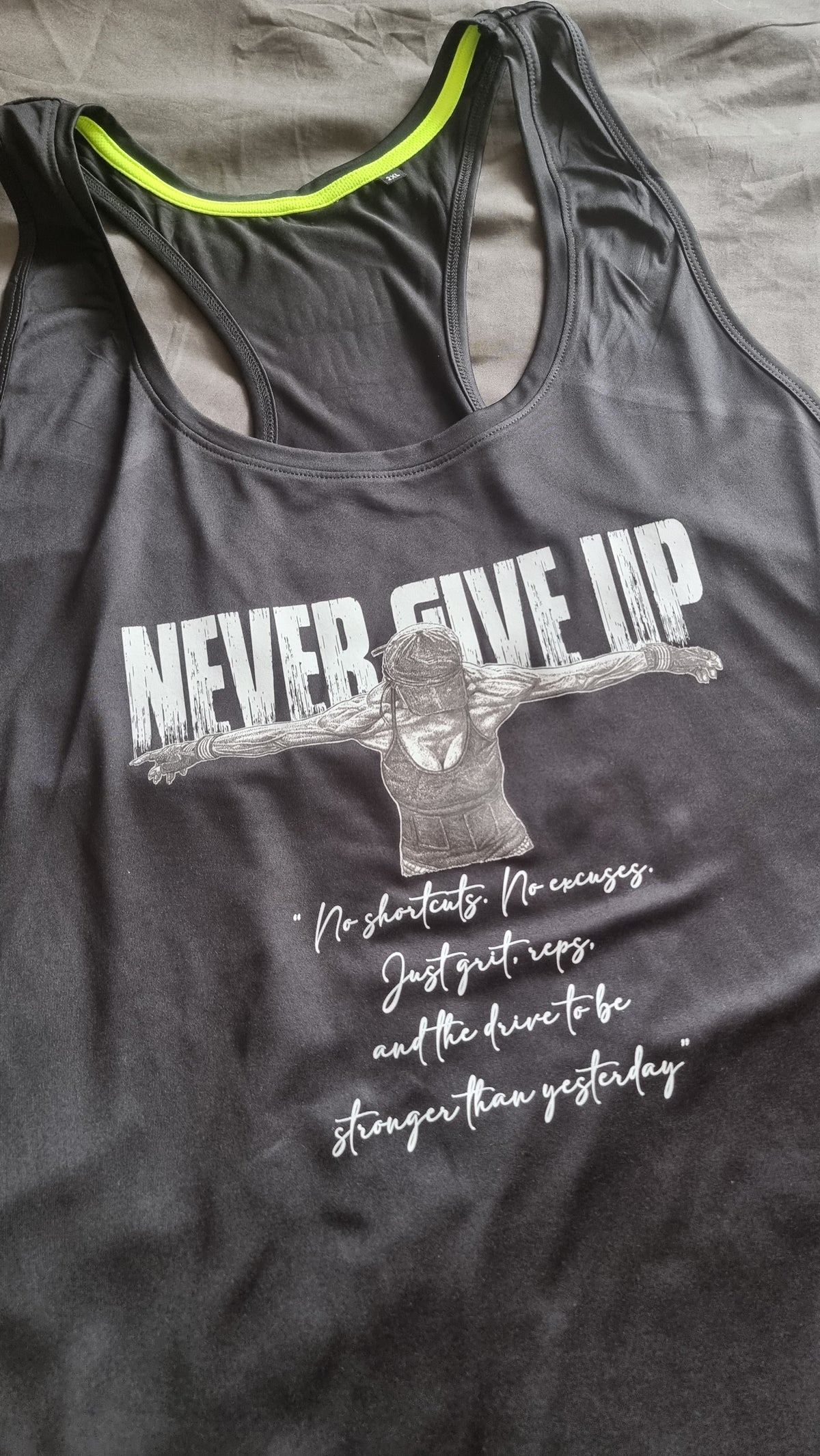 SOPRO MENS RACER VEST Never Give Up