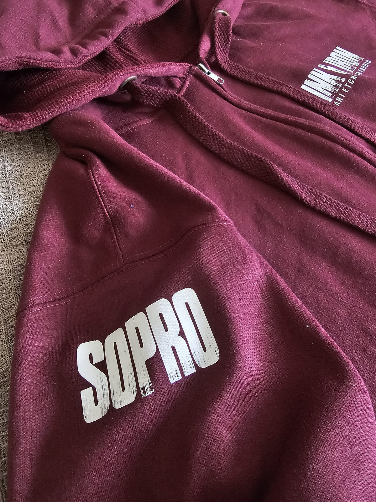 SOPRO Training Hoodie - CHERRY