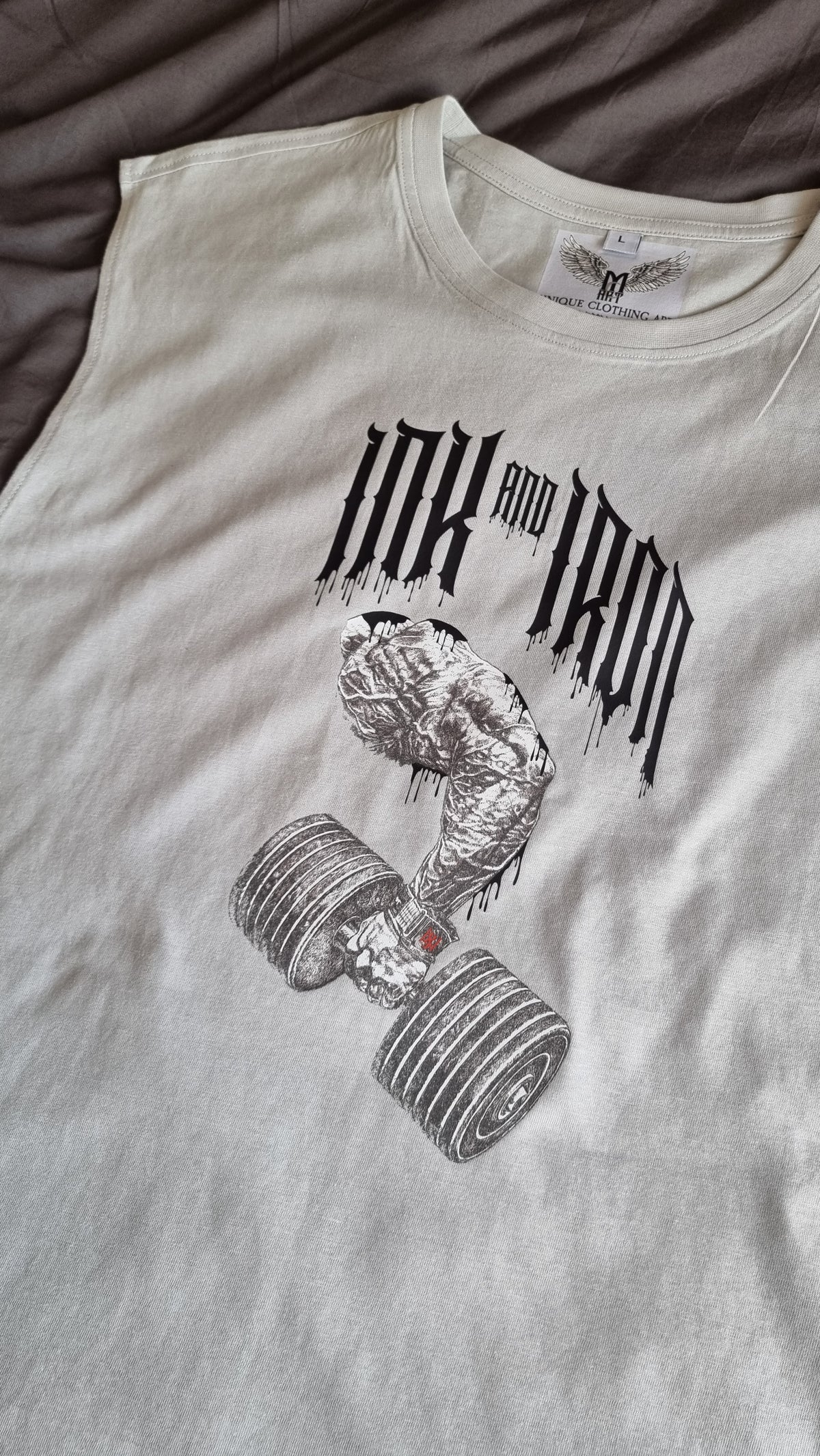 SLEEVELESS IRON SPINE TEE - Rhino Grey