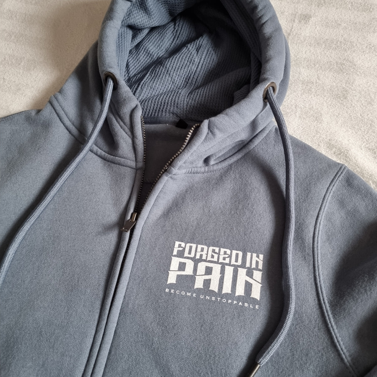 Ocean Ultimate Supersoft "FORGED IN PAIN" - Zip Hoodie