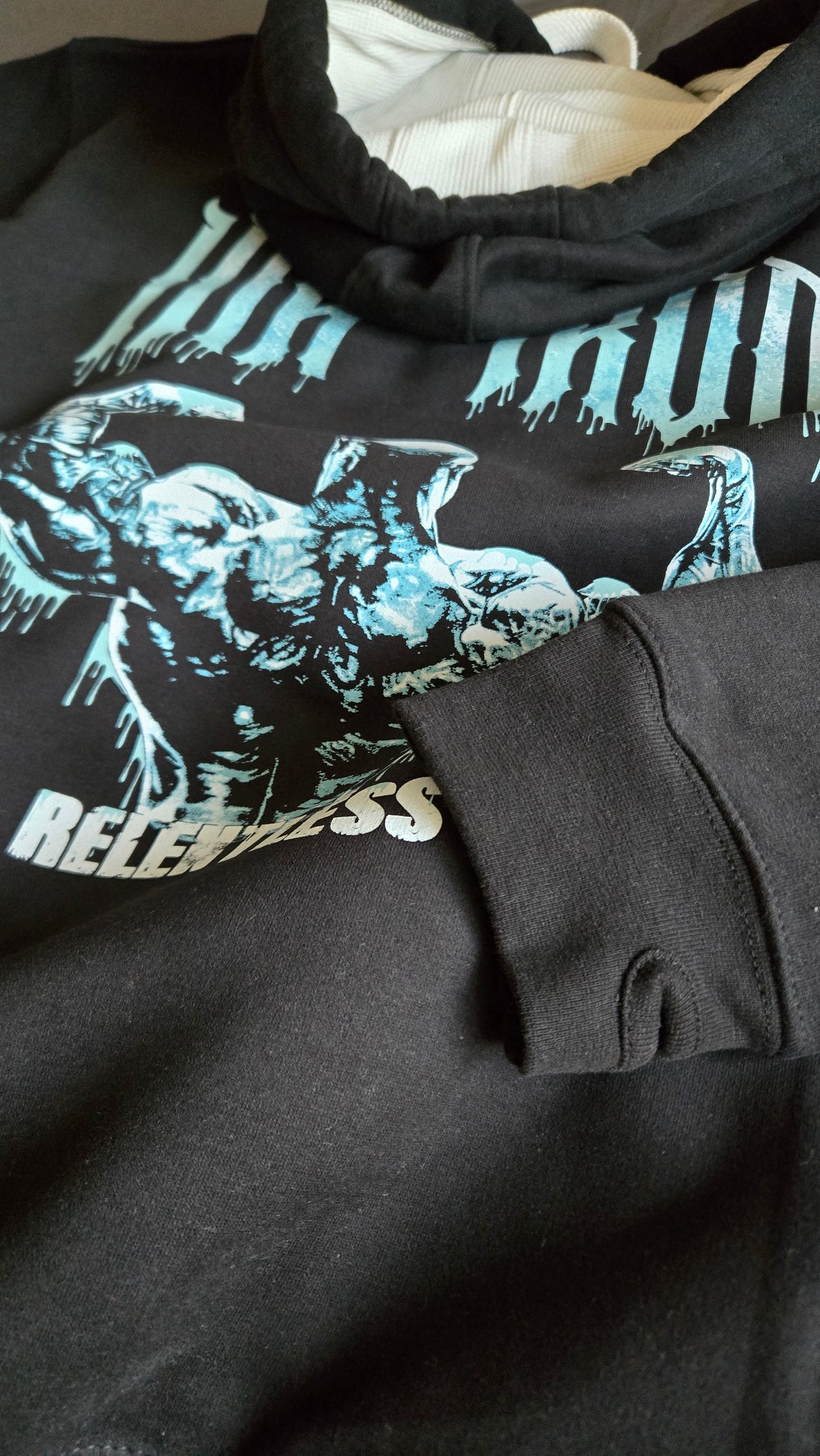 ELITE HOODIE DUSTY BLACK | ICE BLUE RELENTLESS