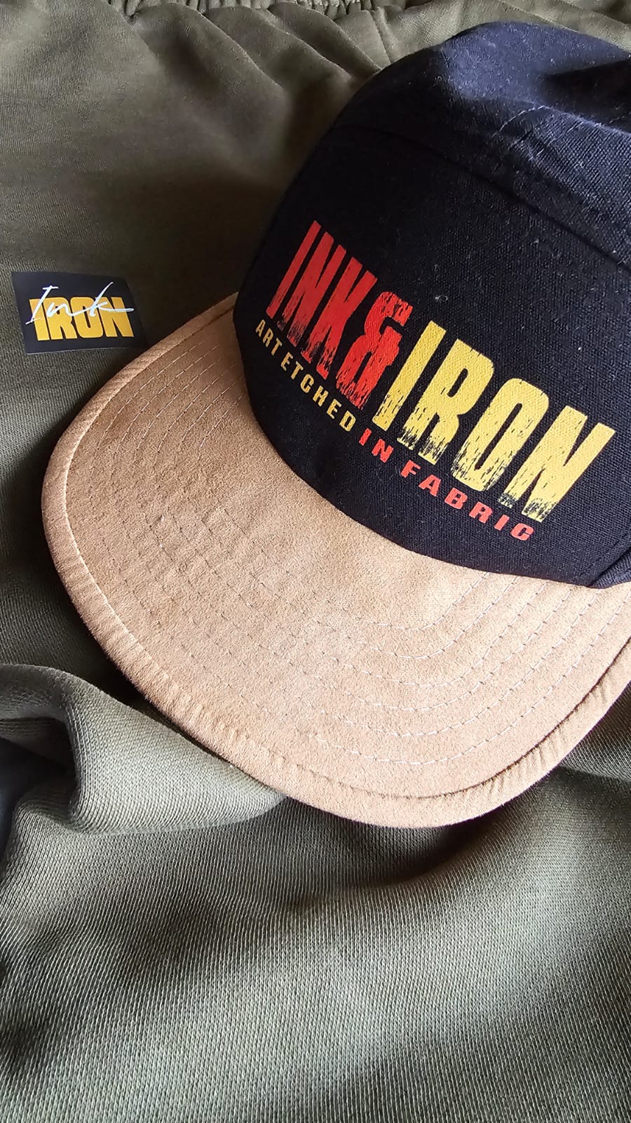 BLACK INK & IRON CAP