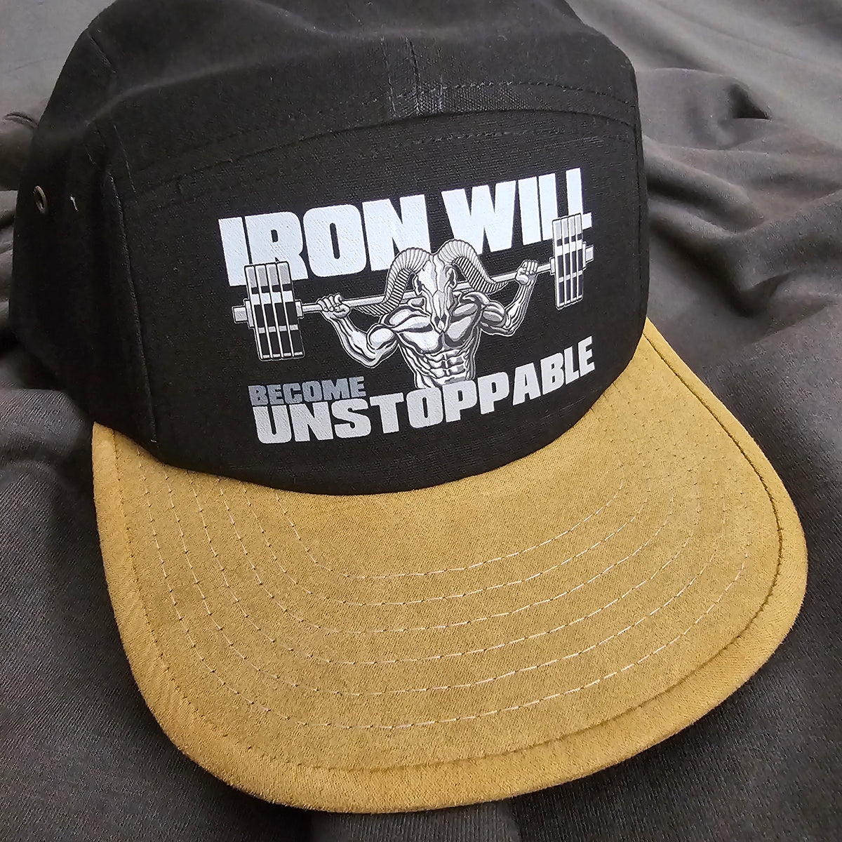BLACK INK & IRON CAP