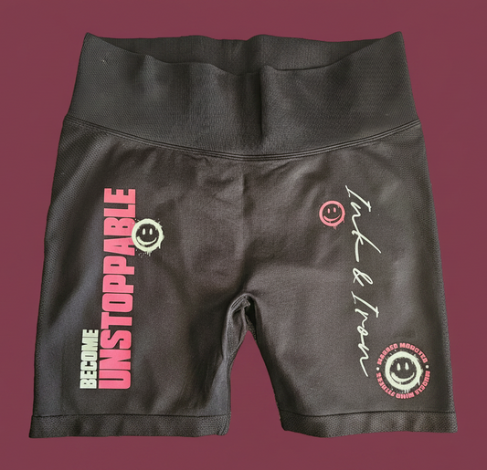 MASKED MONSTER SCRUNCH PERFORMANCE SHORTS