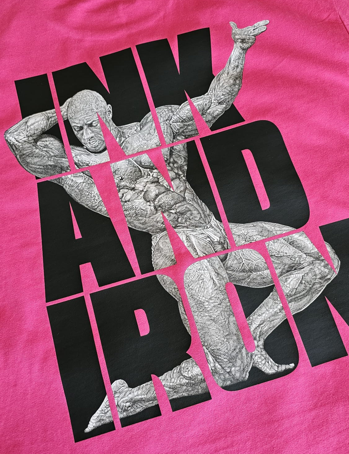 ARTISTRY TITAN TEE