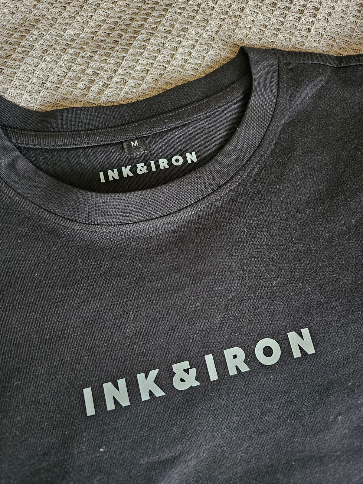 IRON SHAPES ART - TITAN TEE