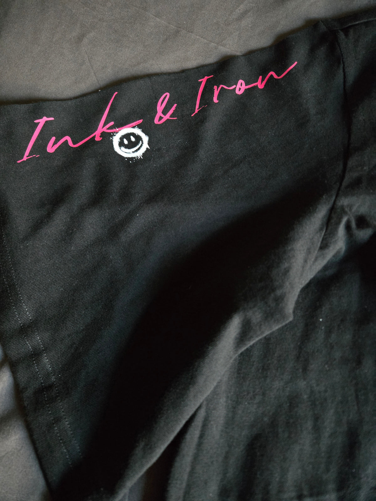 ONYX BLACK TITAN TEE - MASKED MONSTER