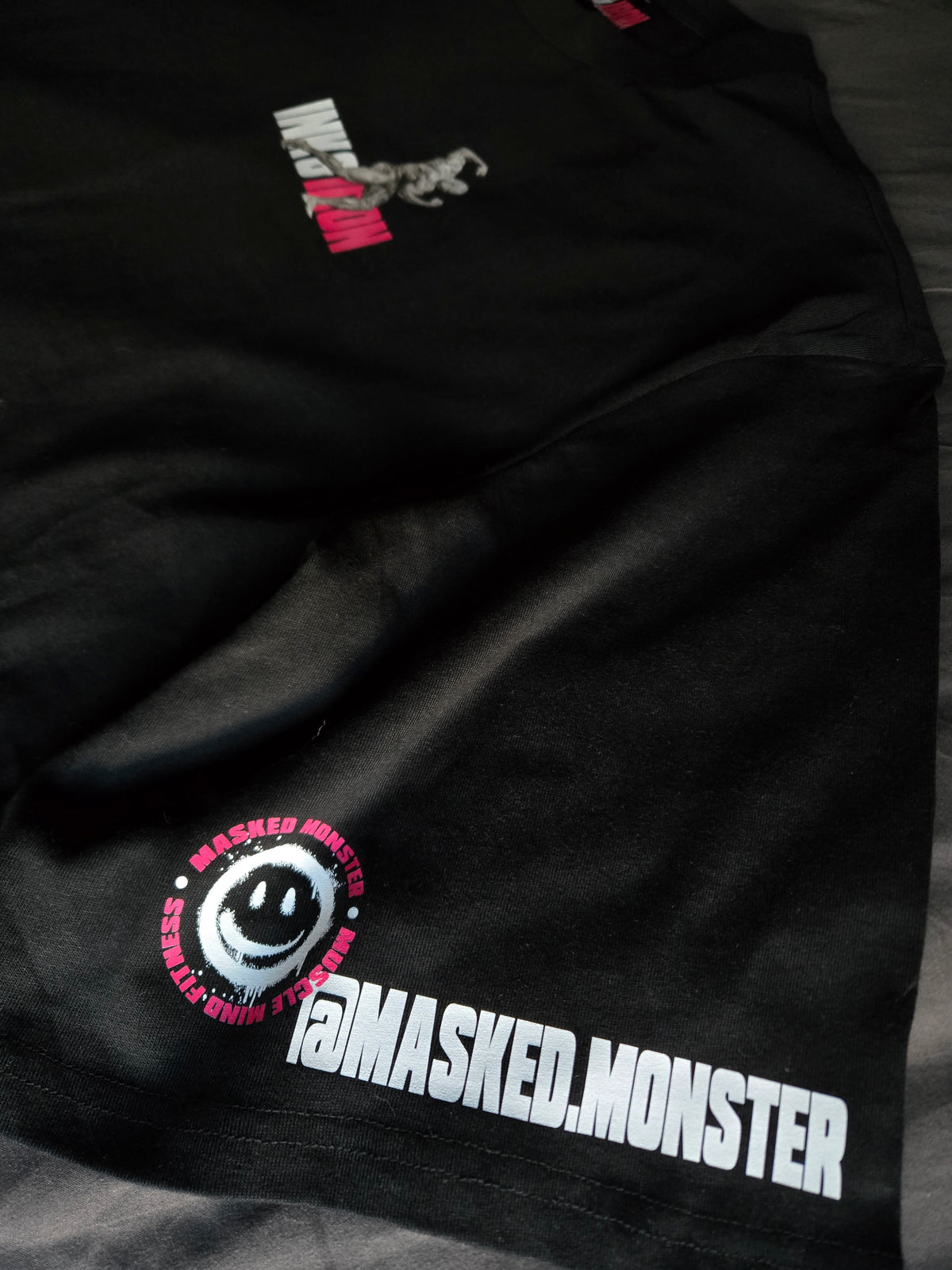 ONYX BLACK TITAN TEE - MASKED MONSTER