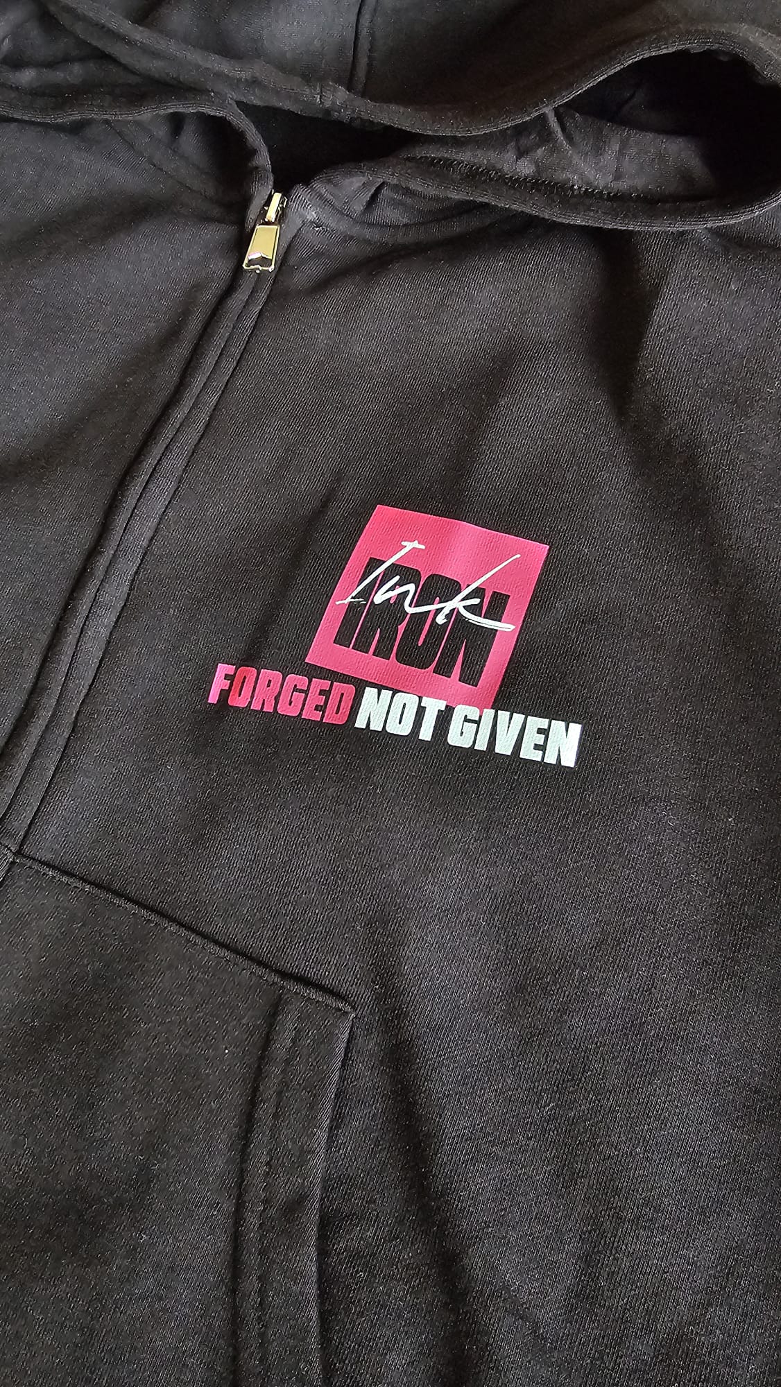 ZIP CROP HOODIE "FORGED NOT GIVEN"